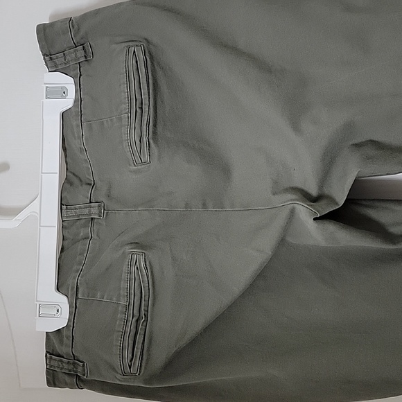 Maison Jules Size 2 LouLou Weekend Casual Light Khaki Green Cuffed Ankle Pants. - Picture 4 of 15
